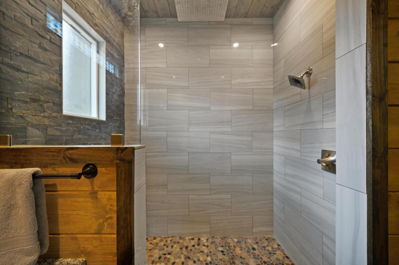 The Adirondack Honeymoon Hot Tub Soaking Tub Wood Burning Fireplace Stephens Gap Exterior foto