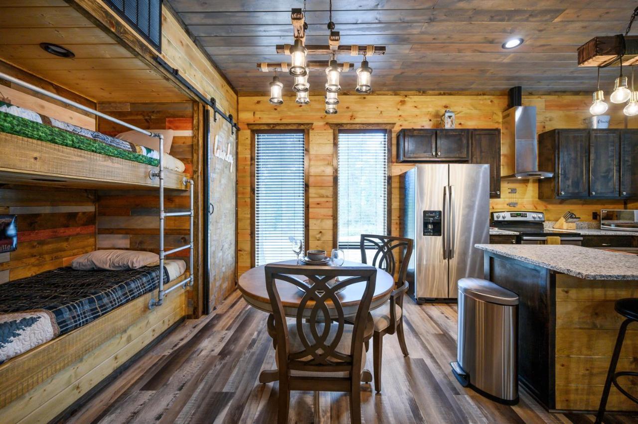 The Adirondack Honeymoon Hot Tub Soaking Tub Wood Burning Fireplace Stephens Gap Exterior foto