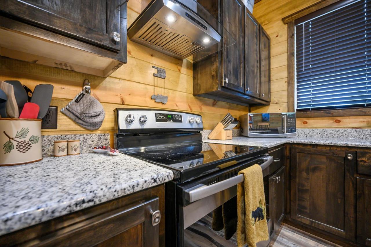 The Adirondack Honeymoon Hot Tub Soaking Tub Wood Burning Fireplace Stephens Gap Exterior foto
